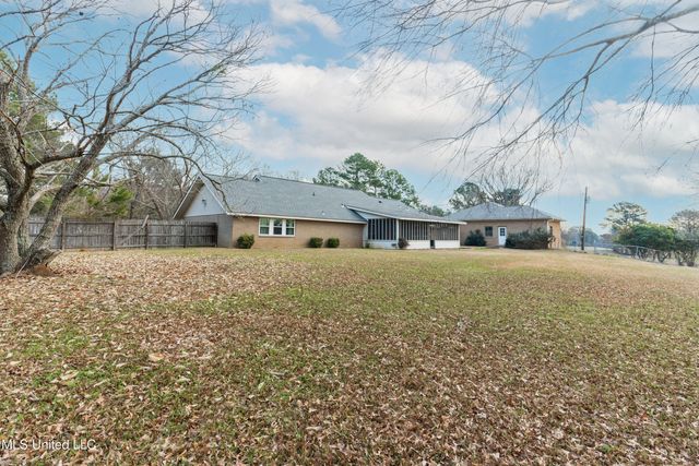 5285 Williamson Road, Clinton, MS 39056