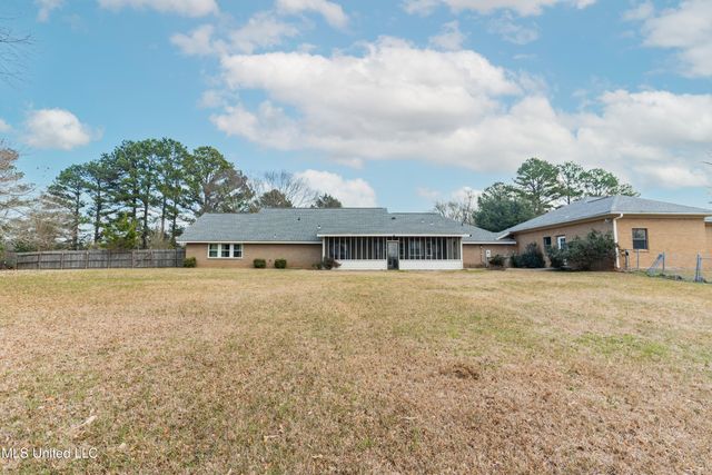 5285 Williamson Road, Clinton, MS 39056