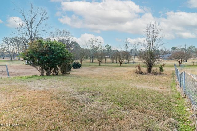 5285 Williamson Road, Clinton, MS 39056