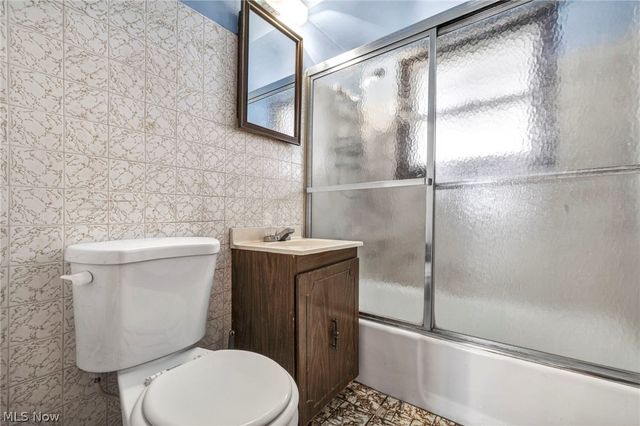 7181 York Road, Parma, OH 44130