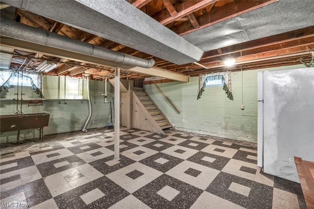 7181 York Road, Parma, OH 44130