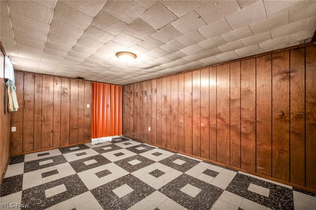 7181 York Road, Parma, OH 44130