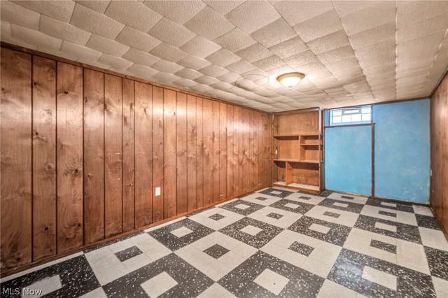 7181 York Road, Parma, OH 44130