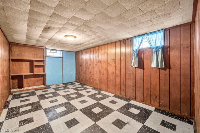 7181 York Road, Parma, OH 44130