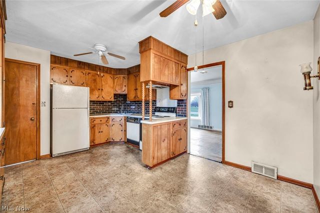 7181 York Road, Parma, OH 44130