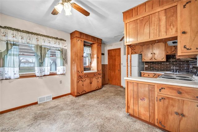 7181 York Road, Parma, OH 44130