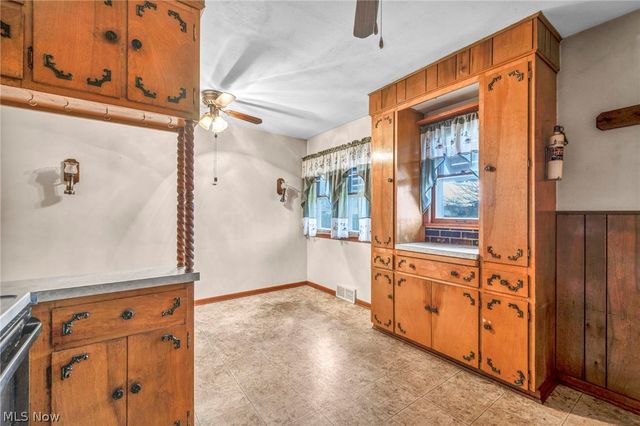 7181 York Road, Parma, OH 44130