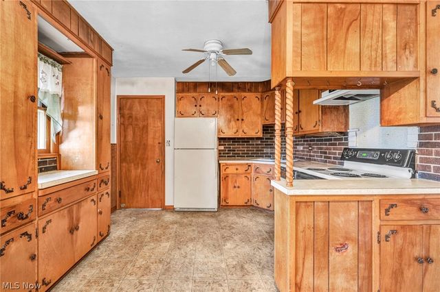 7181 York Road, Parma, OH 44130