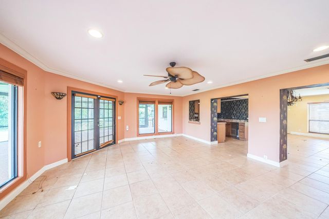 3142 SE Monte Vista Court, Port St Lucie, FL 34952