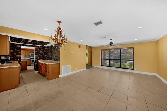 3142 SE Monte Vista Court, Port St Lucie, FL 34952