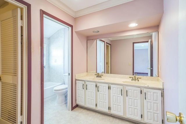 3142 SE Monte Vista Court, Port St Lucie, FL 34952