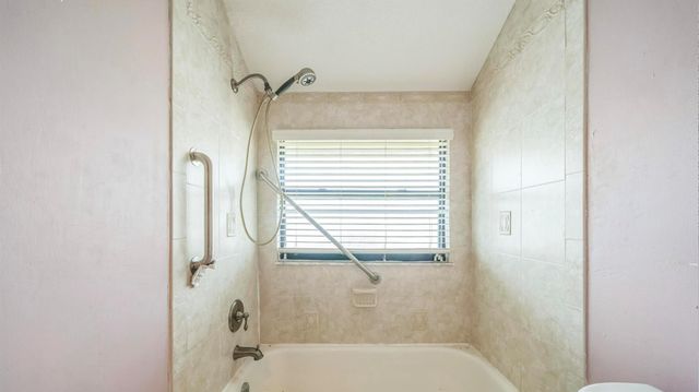 3142 SE Monte Vista Court, Port St Lucie, FL 34952