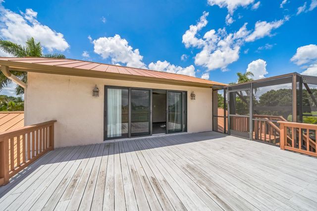 3142 SE Monte Vista Court, Port St Lucie, FL 34952