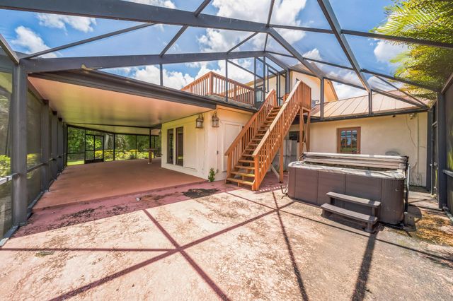 3142 SE Monte Vista Court, Port St Lucie, FL 34952