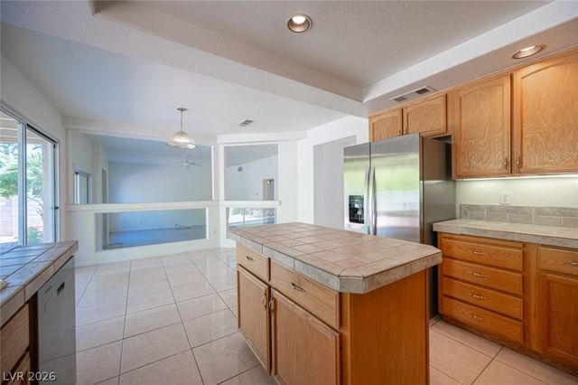 8512 Copper Ridge Avenue, Las Vegas, NV 89129