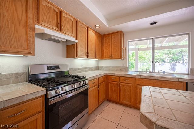 8512 Copper Ridge Avenue, Las Vegas, NV 89129