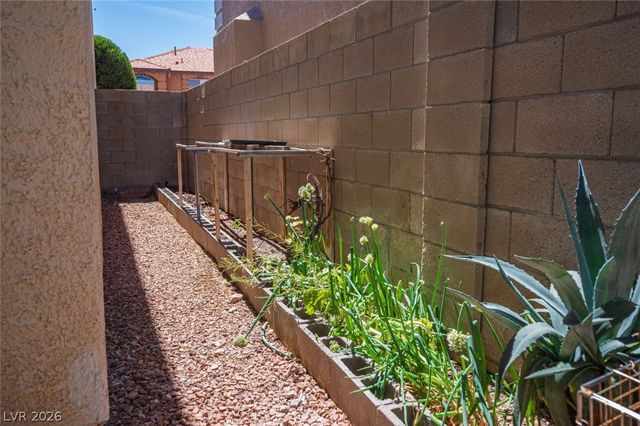 8512 Copper Ridge Avenue, Las Vegas, NV 89129