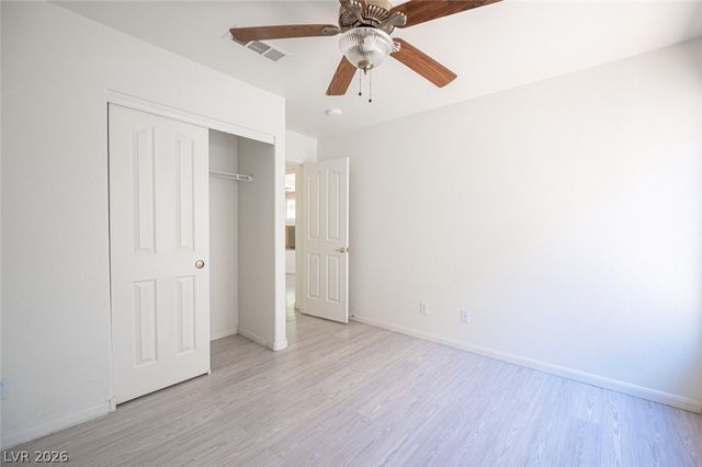 8512 Copper Ridge Avenue, Las Vegas, NV 89129