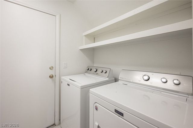8512 Copper Ridge Avenue, Las Vegas, NV 89129
