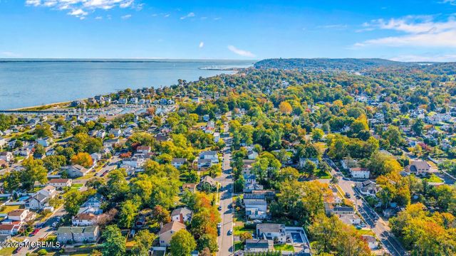 26 Florence Avenue, Leonardo, NJ 07737