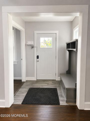26 Florence Avenue, Leonardo, NJ 07737