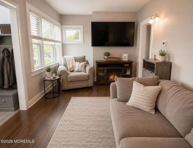 26 Florence Avenue, Leonardo, NJ 07737