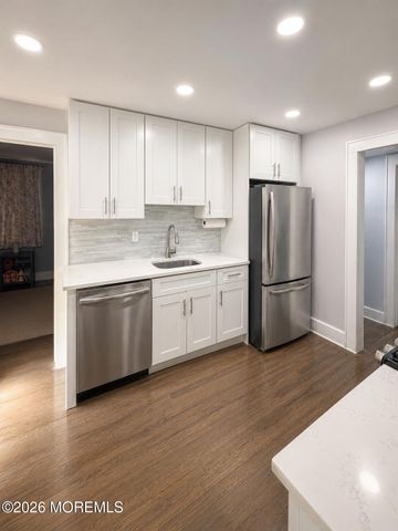 26 Florence Avenue, Leonardo, NJ 07737