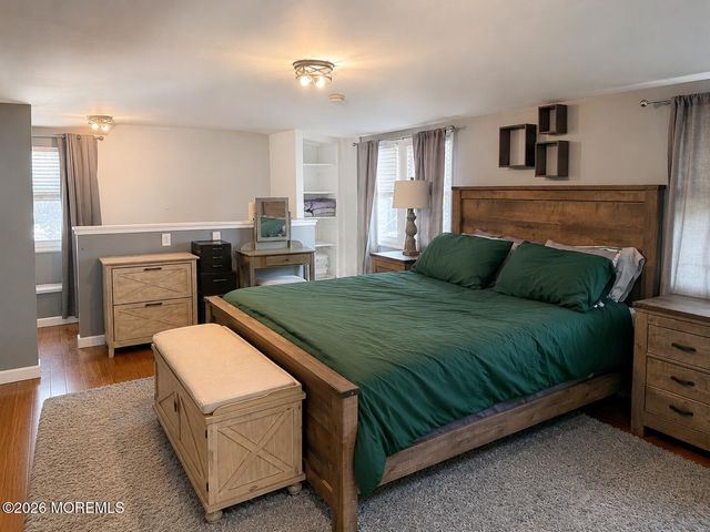 26 Florence Avenue, Leonardo, NJ 07737