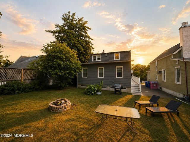 26 Florence Avenue, Leonardo, NJ 07737