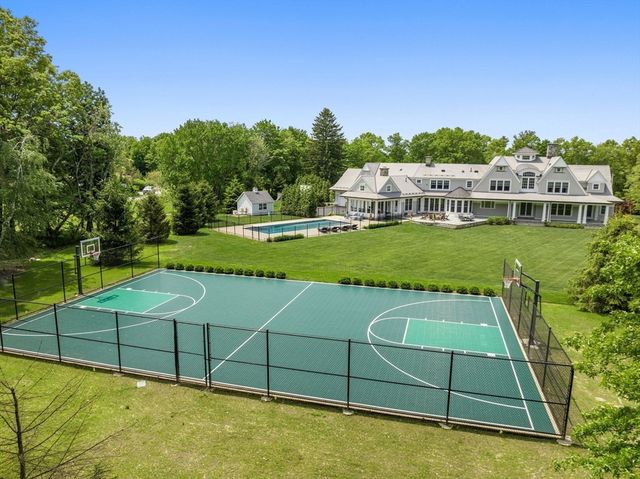 111 Summer St, Westwood, MA 02090