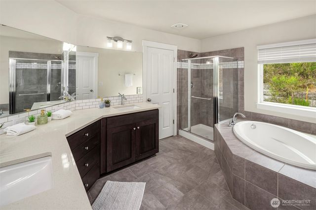 22803 SE 262nd Court, Maple Valley, WA 98038