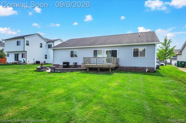47 Old Carriage Lane, Lapeer, MI 48446