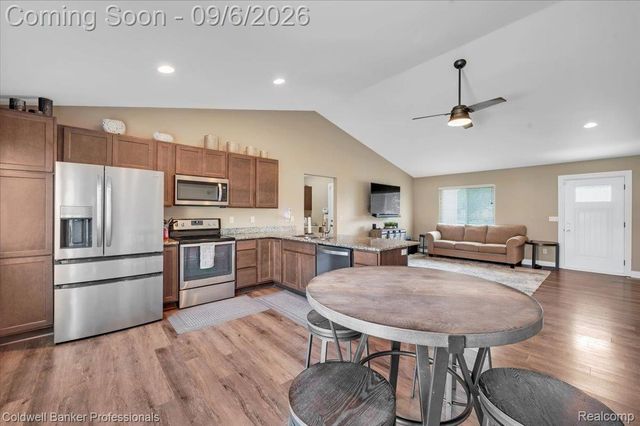 47 Old Carriage Lane, Lapeer, MI 48446