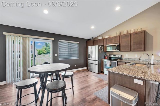 47 Old Carriage Lane, Lapeer, MI 48446