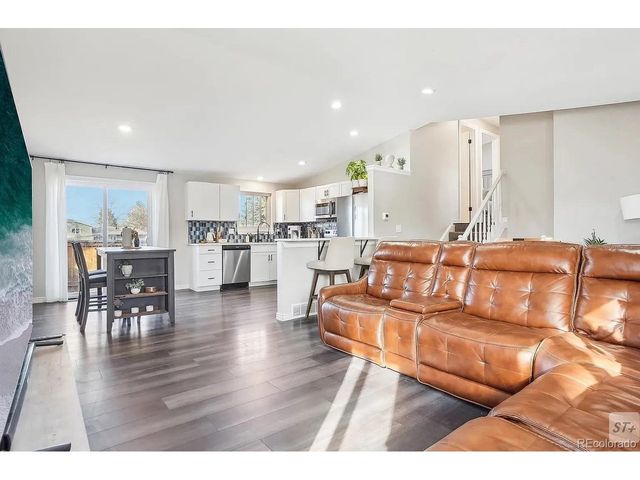 19003 E Oxford Dr, Aurora, CO 80013