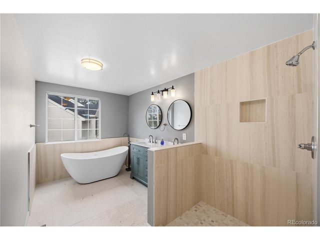8898 Cactus Flower Way, Littleton, CO 80126