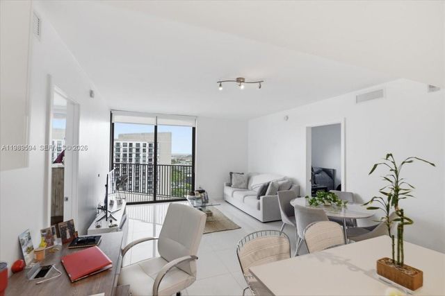 5300 Paseo Blvd 1803, Doral, FL 33166