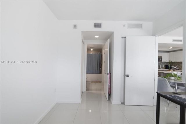 5300 Paseo Blvd 1803, Doral, FL 33166