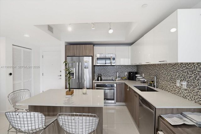 5300 Paseo Blvd 1803, Doral, FL 33166