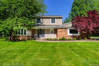 20973 Westfarm Lane, Farmington Hills, MI 48167