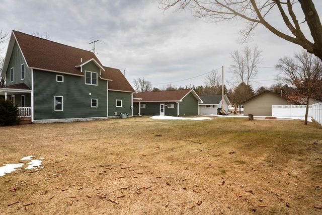 215 E ALFRED STREET, Weyauwega, WI 54983