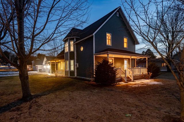 215 E ALFRED STREET, Weyauwega, WI 54983