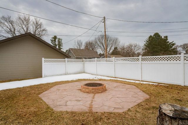215 E ALFRED STREET, Weyauwega, WI 54983