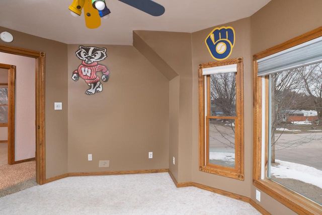 215 E ALFRED STREET, Weyauwega, WI 54983