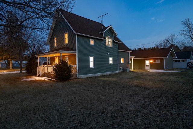 215 E ALFRED STREET, Weyauwega, WI 54983