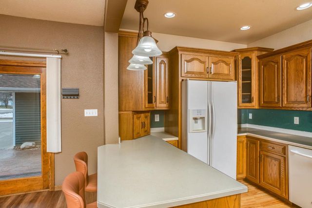 215 E ALFRED STREET, Weyauwega, WI 54983