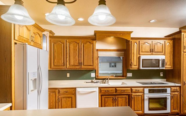 215 E ALFRED STREET, Weyauwega, WI 54983