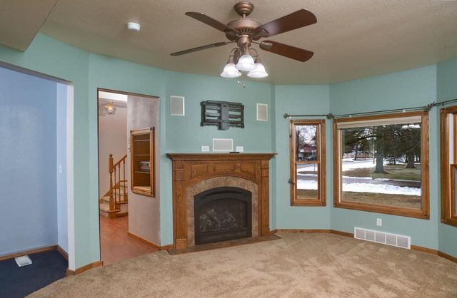215 E ALFRED STREET, Weyauwega, WI 54983