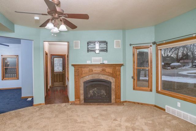 215 E ALFRED STREET, Weyauwega, WI 54983