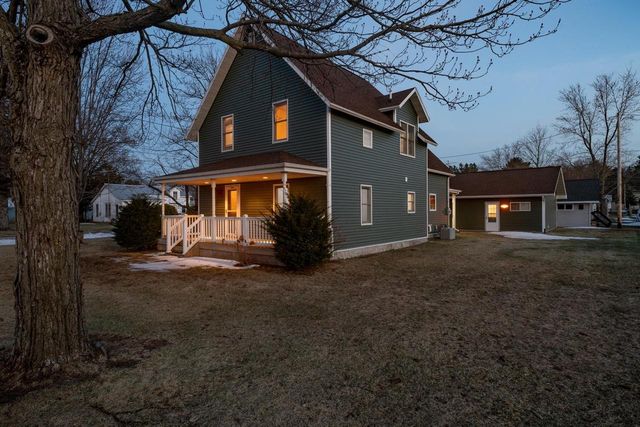 215 E ALFRED STREET, Weyauwega, WI 54983